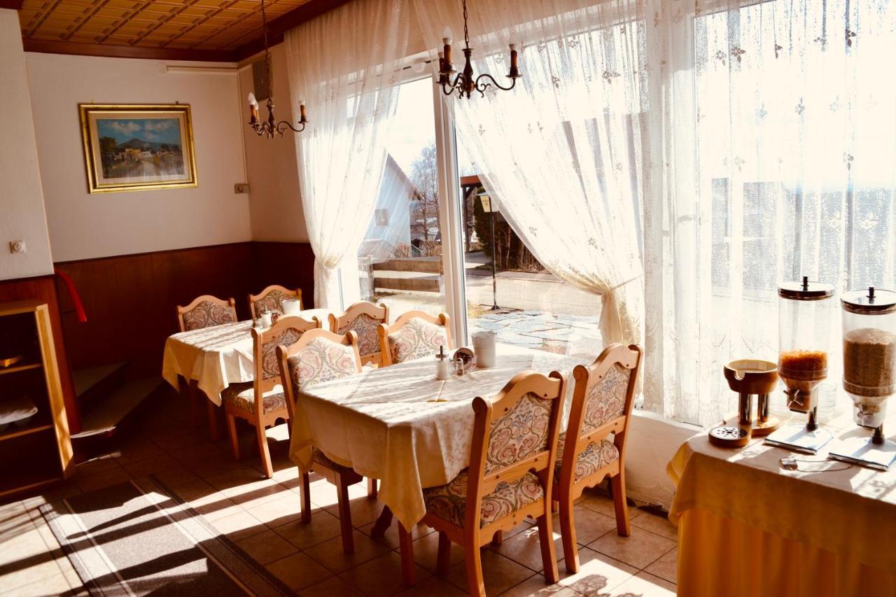 Hotel Charlott Eisenbach  Zewnętrze zdjęcie
