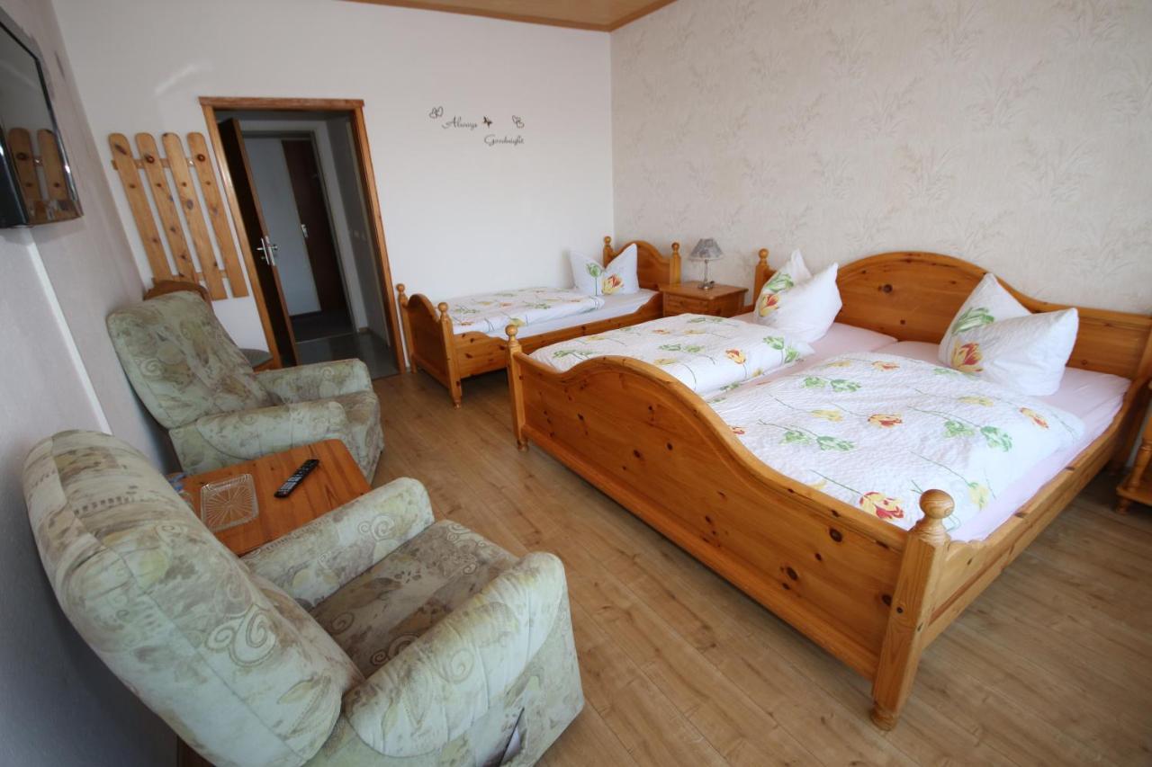 Hotel Charlott Eisenbach  Zewnętrze zdjęcie